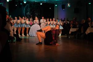 Großer Hofstaat: Funkenmariechen